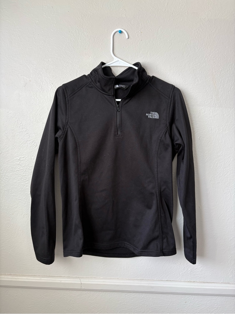 The North Face Black Half-Zip Men's Pullover